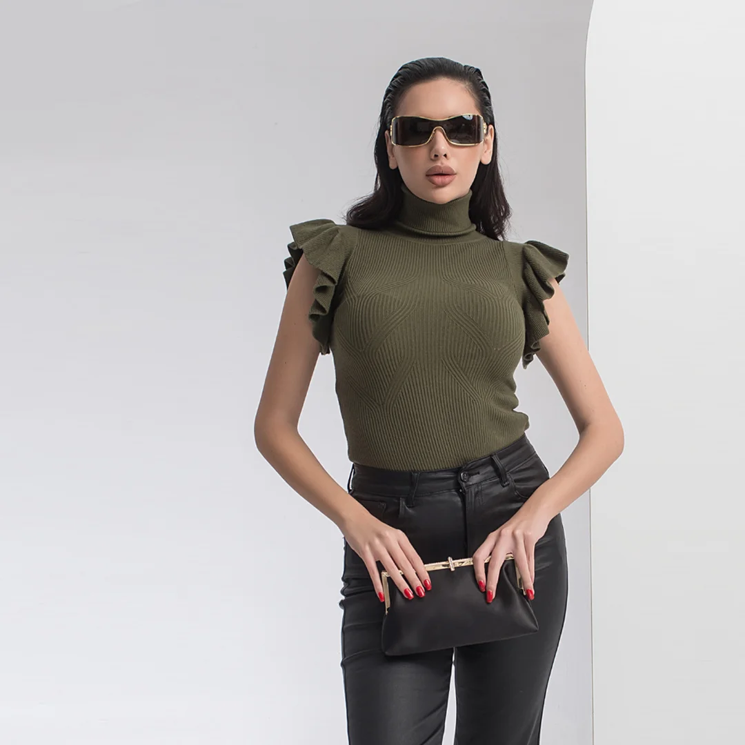 Рипсена блуза с волани