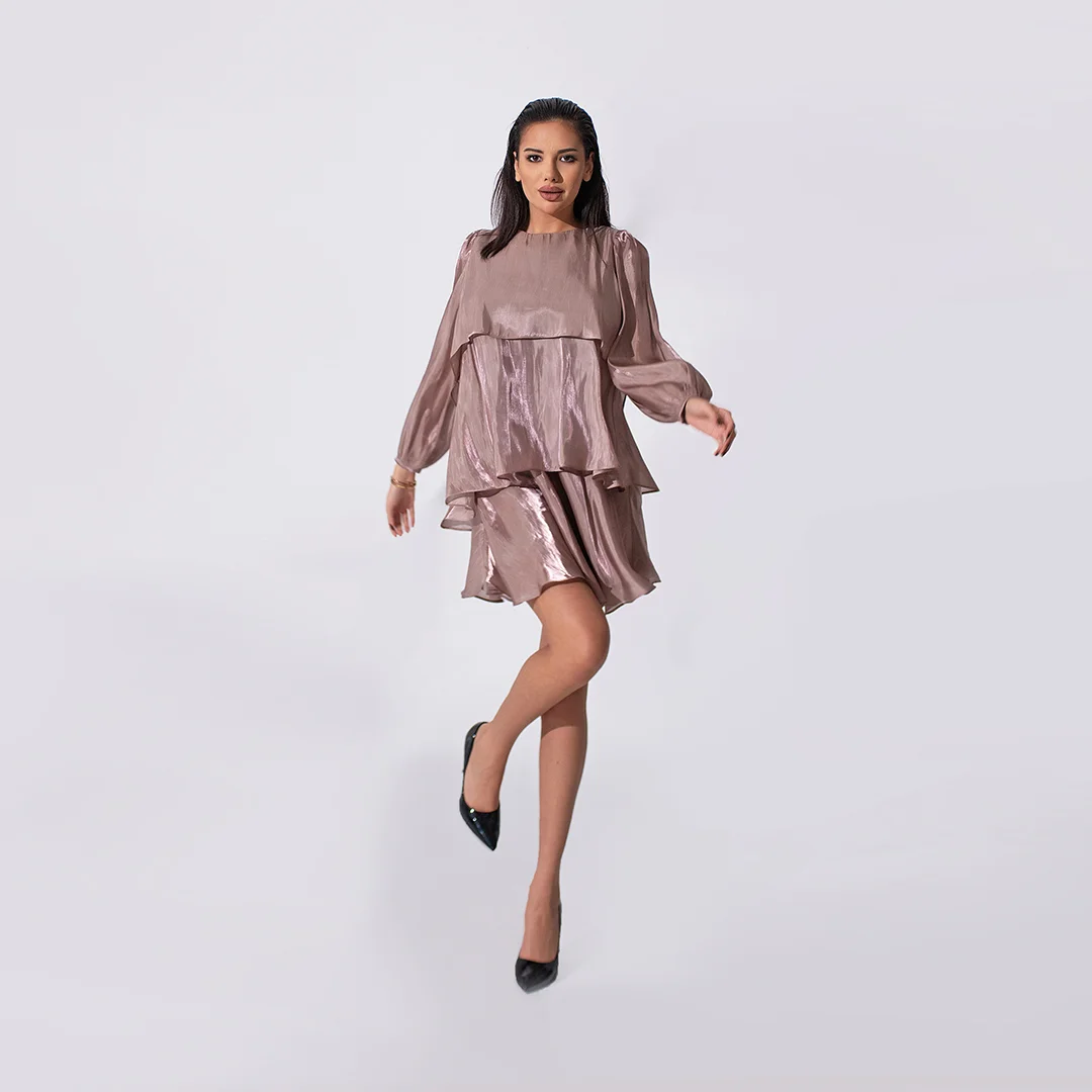 Ефирна рокля на волани