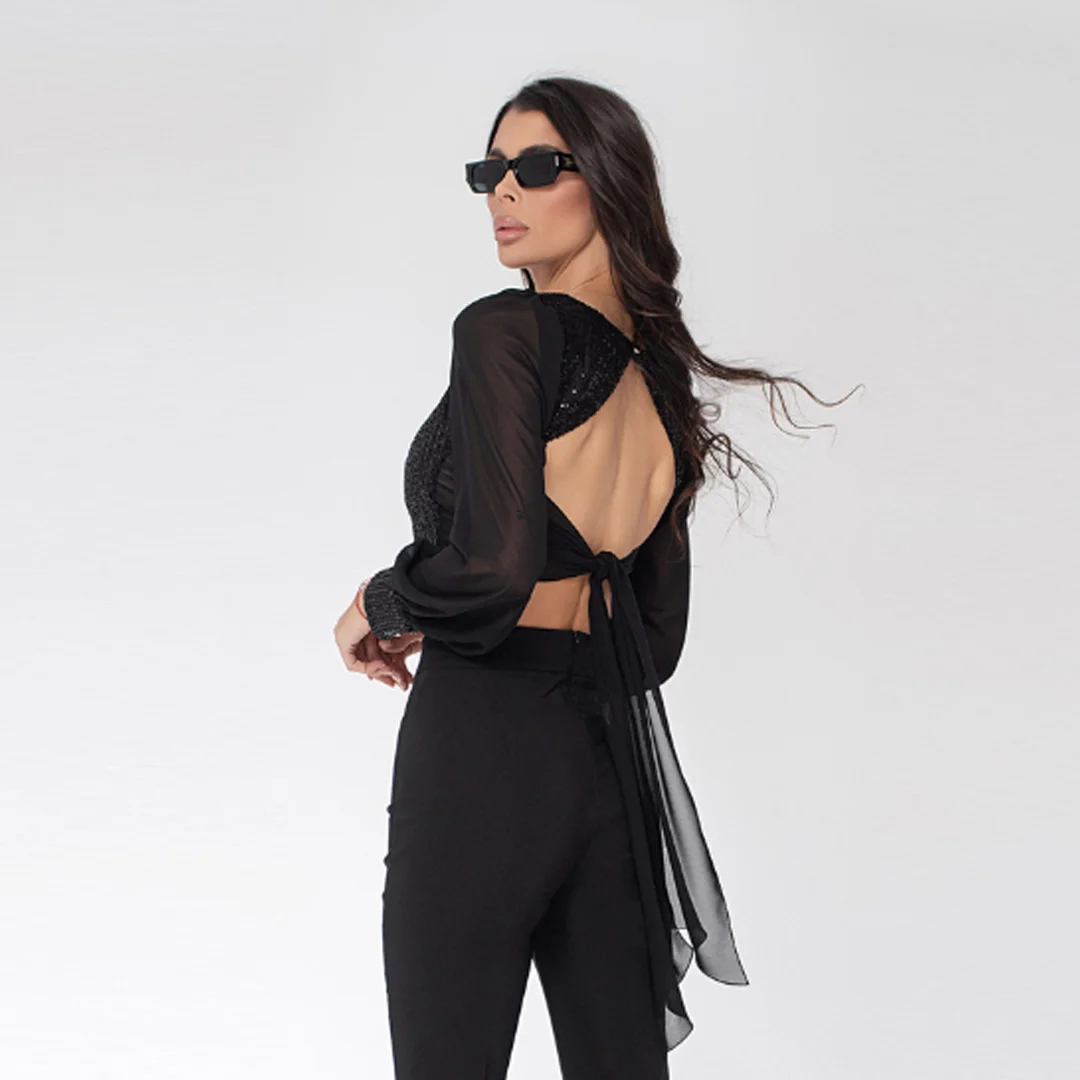 Топ от пайети и шифон