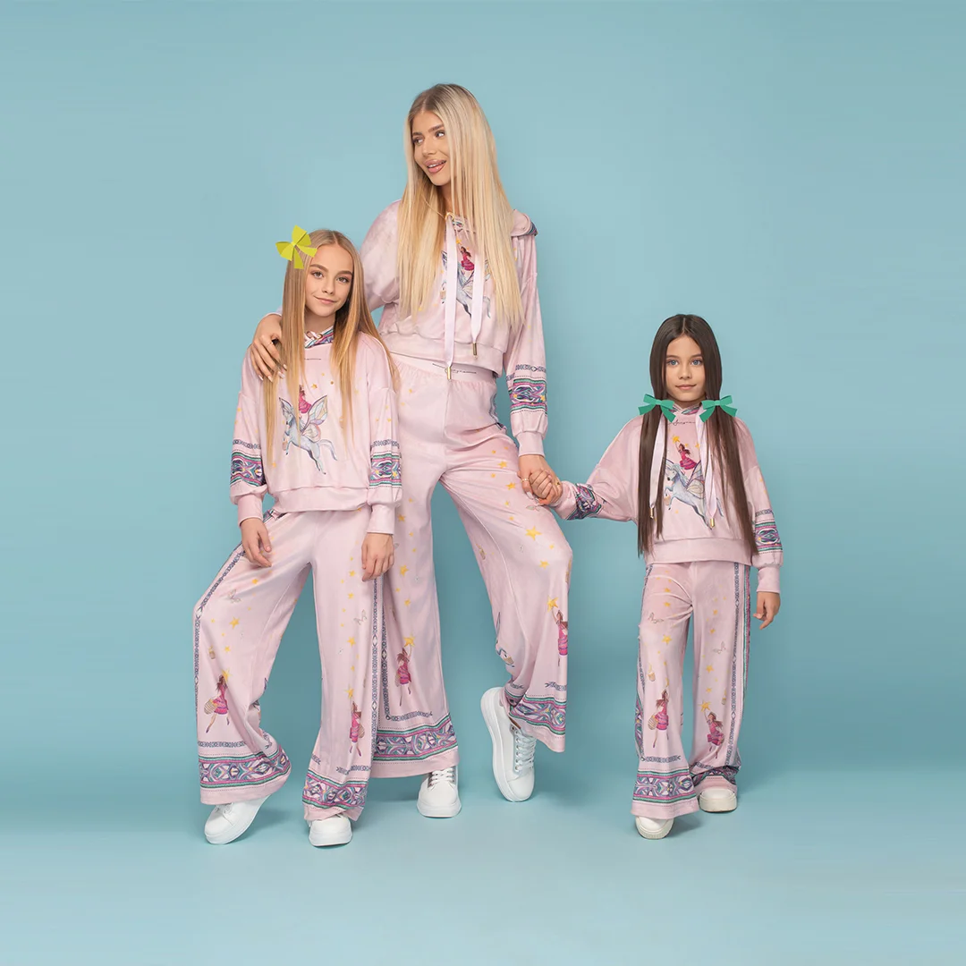 Детски панталон от кадифе с широки крачоли