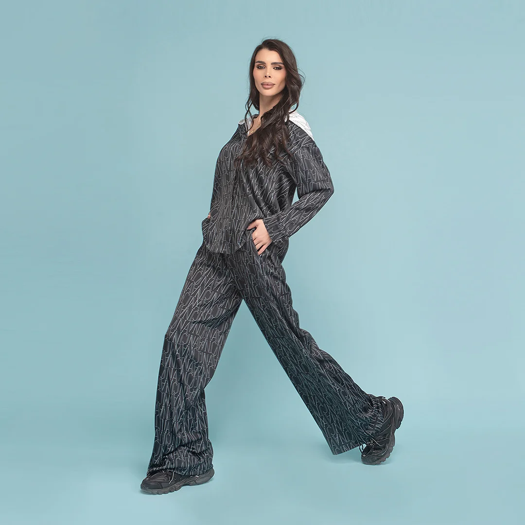 Сатениран панталон с широки крачоли