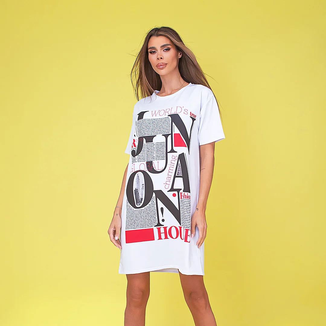 Рокля с контрастен принт