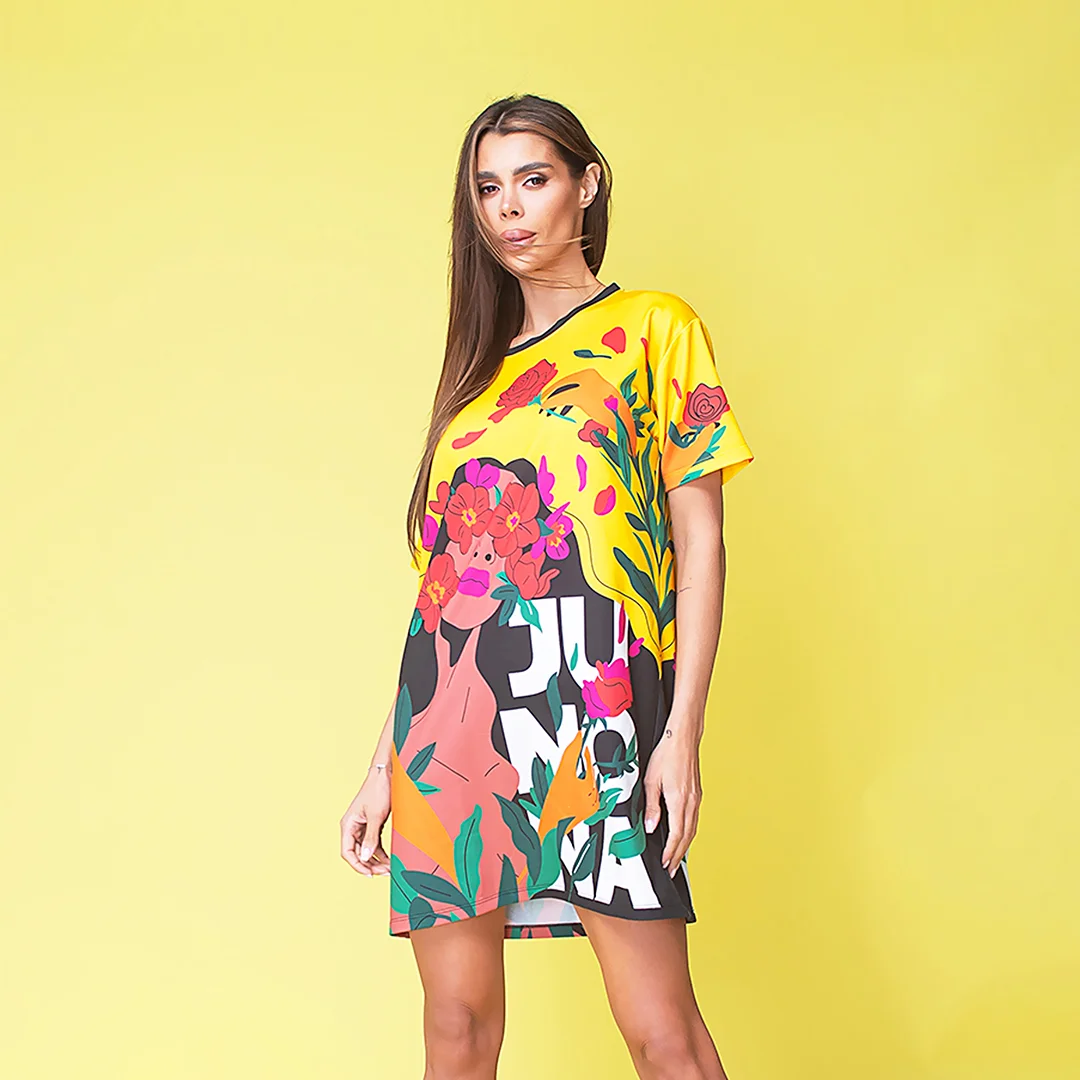 Рокля с контрастен принт