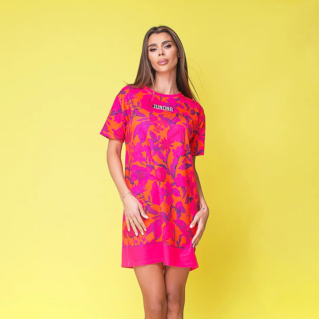 Рокля с контрастен принт