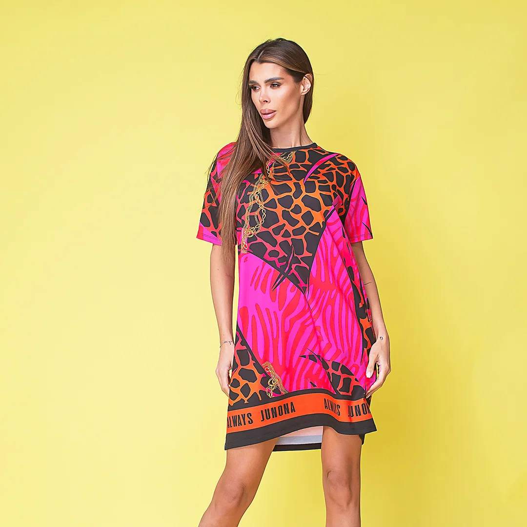 Рокля с контрастен принт