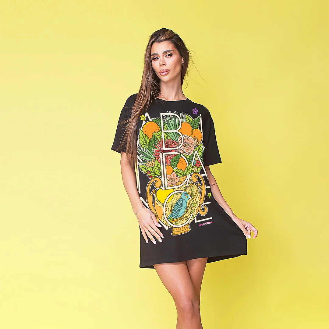 Рокля тип тениска с апликация