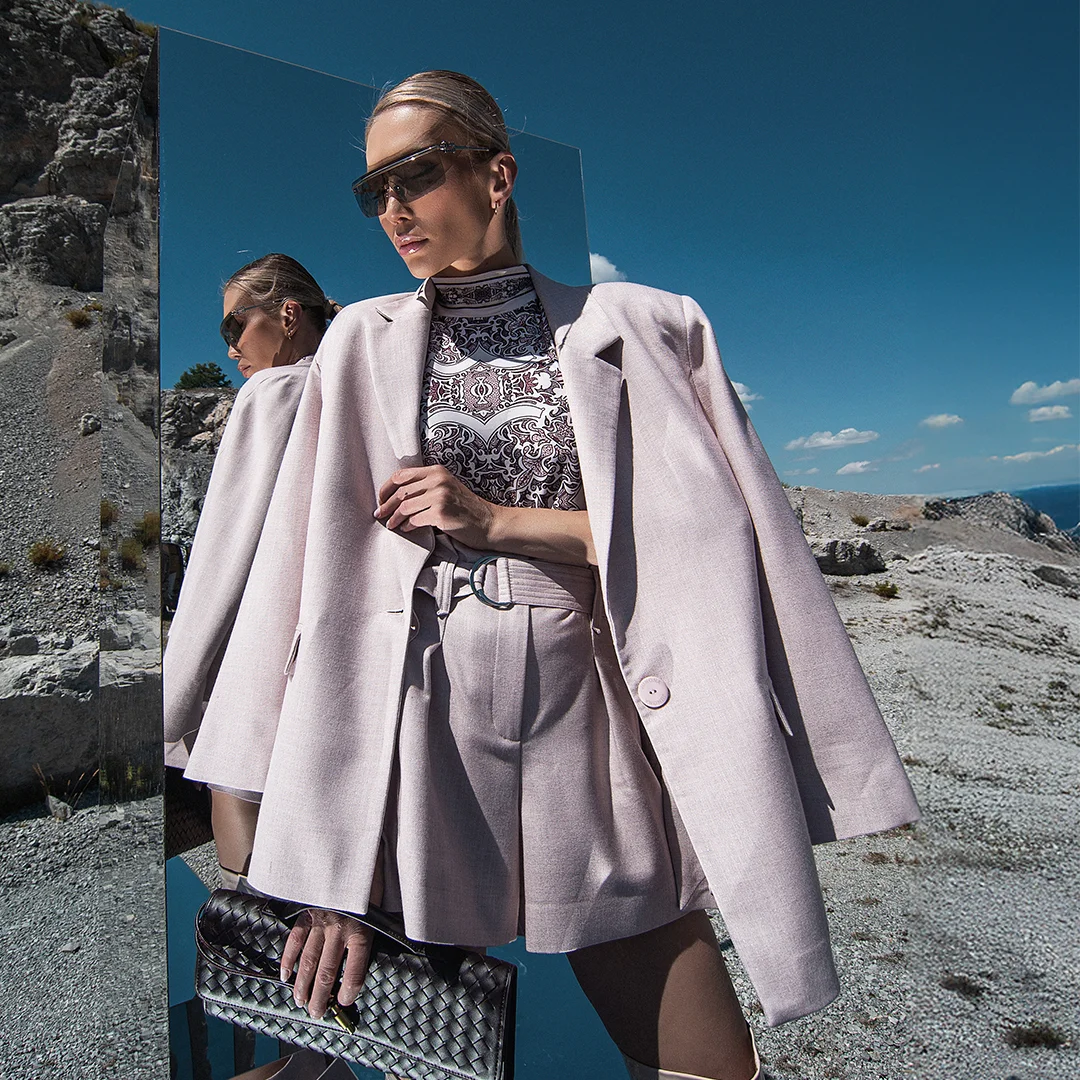 Сако с права кройка и копче