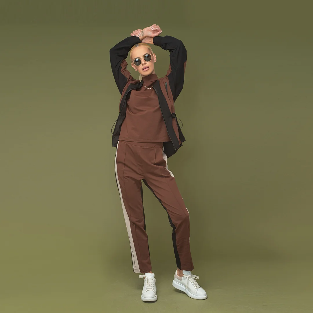 Спортен панталон с кант