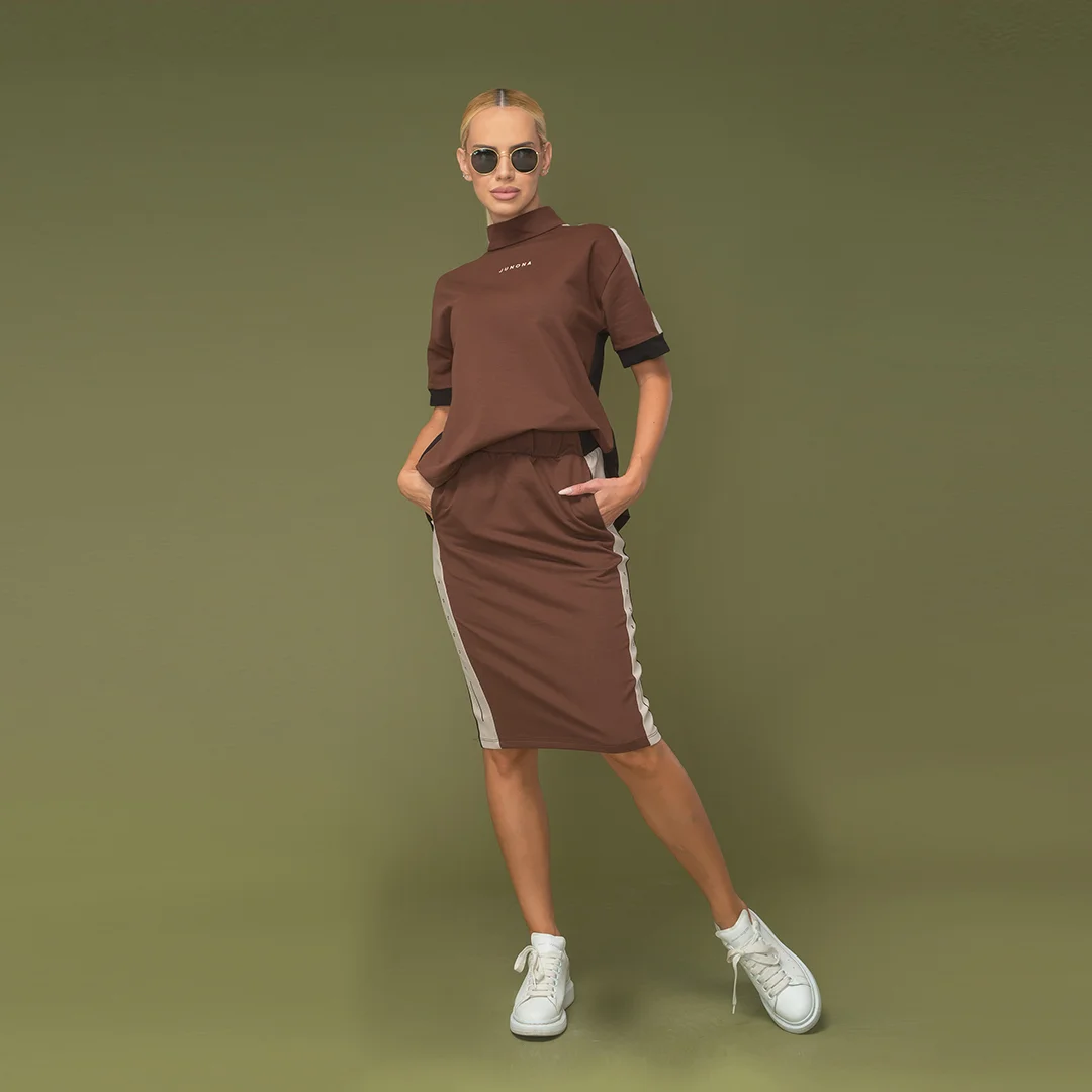 Спортна пола с кант и джобове