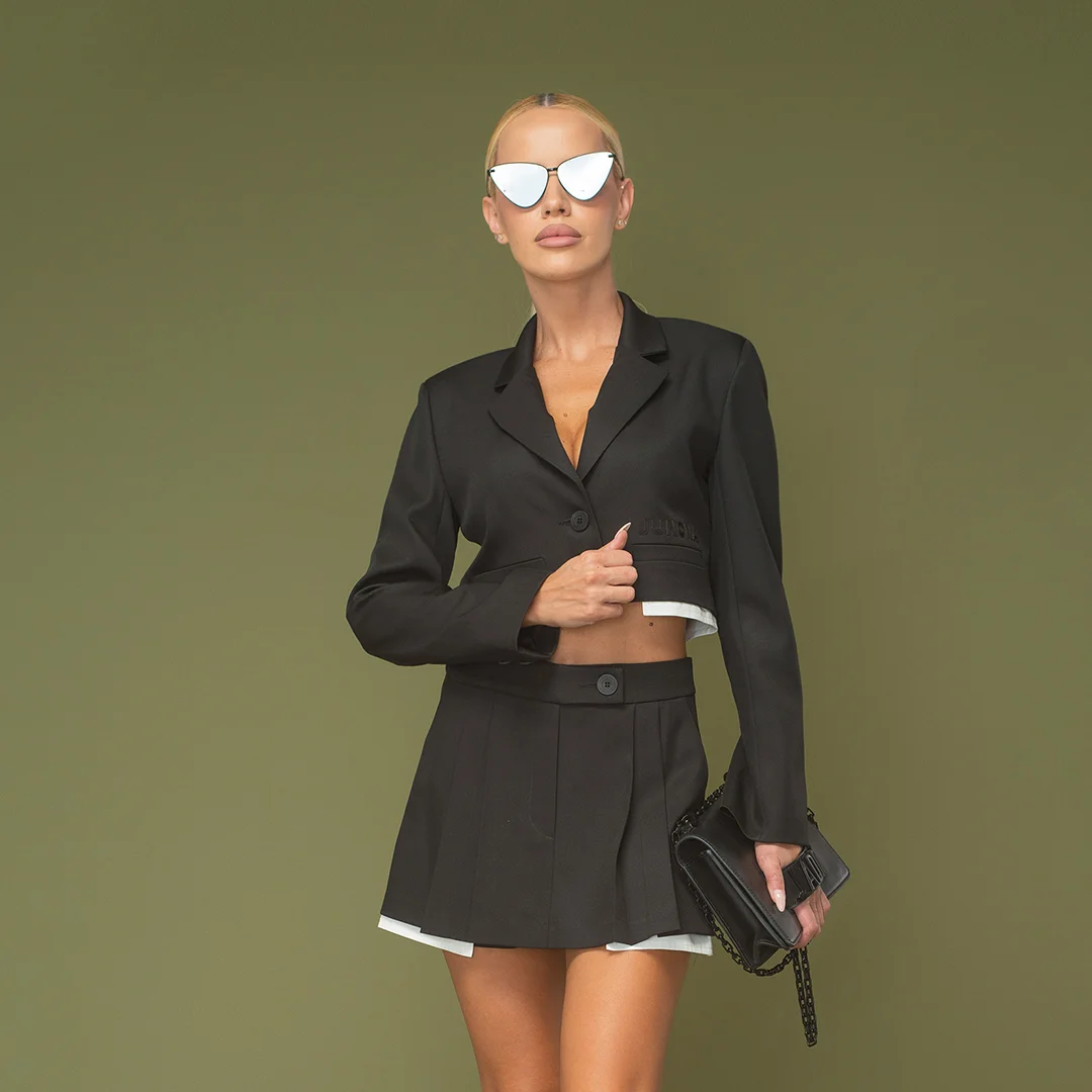 Късо сако с ревери