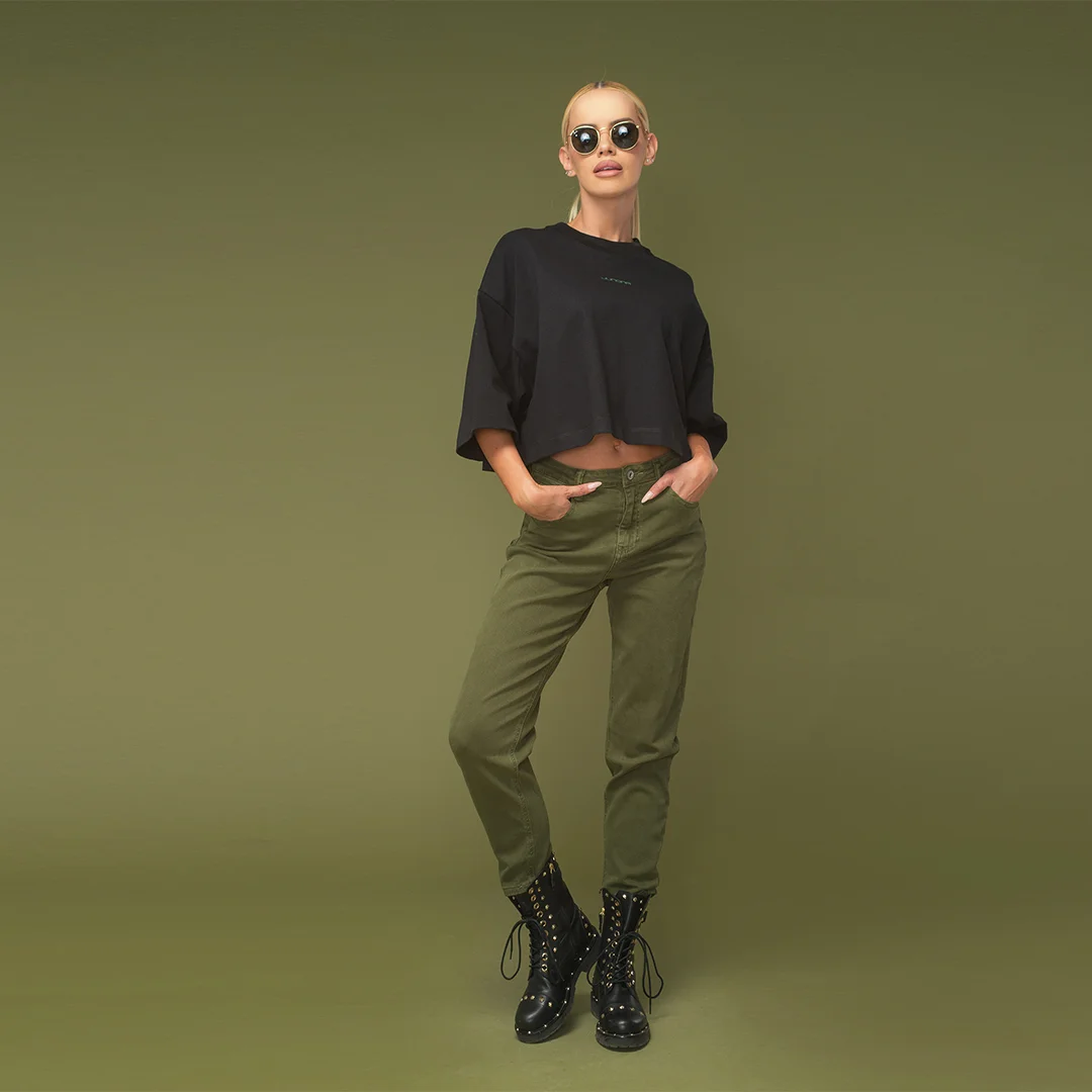 Изчистени дънки с висока талия