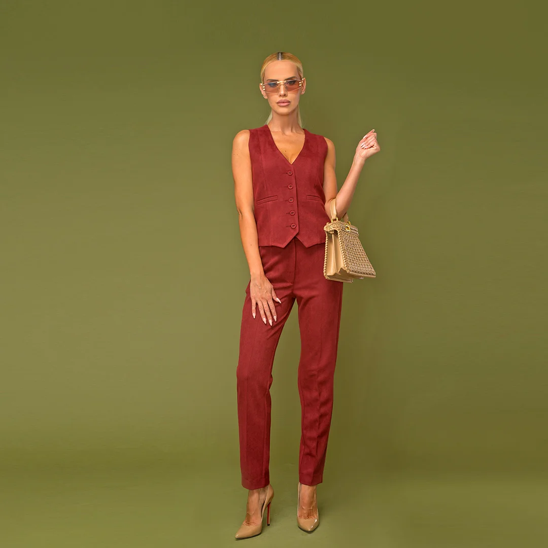 Панталон със средна талия