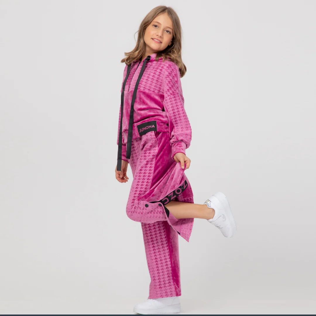 Детски панталон от кадифе с капси