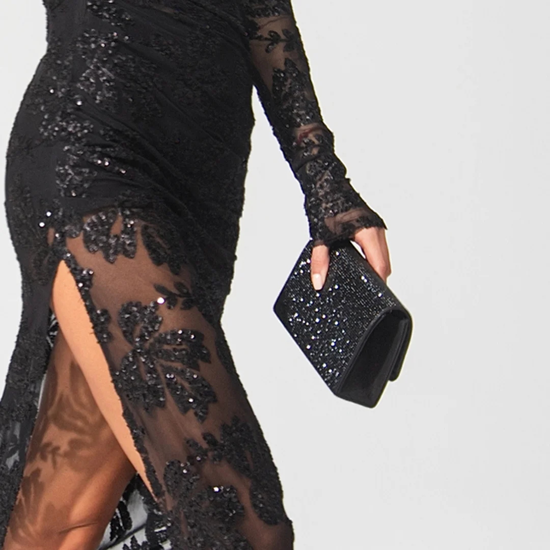 Дамска чанта с камъни